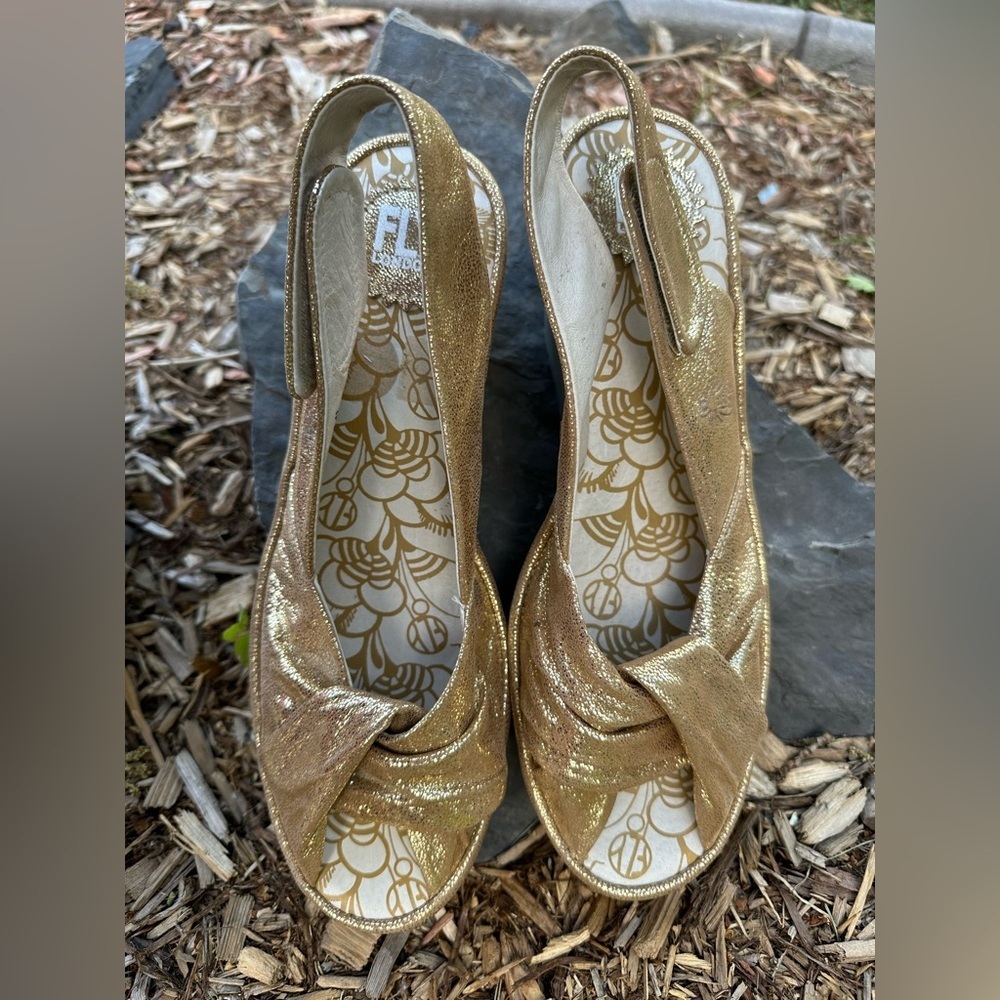 Fly London Yakin Women's Gold Slingback Heels size 41/9